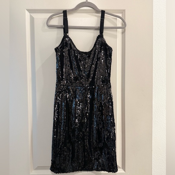 SOLD - Dress the Population Black Sheath Cocktail Dress - Picture 3 of 5